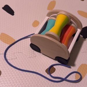 Lovevery puzzle pull toy